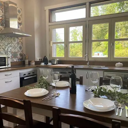 Casa De Carpinteros At-1366-as