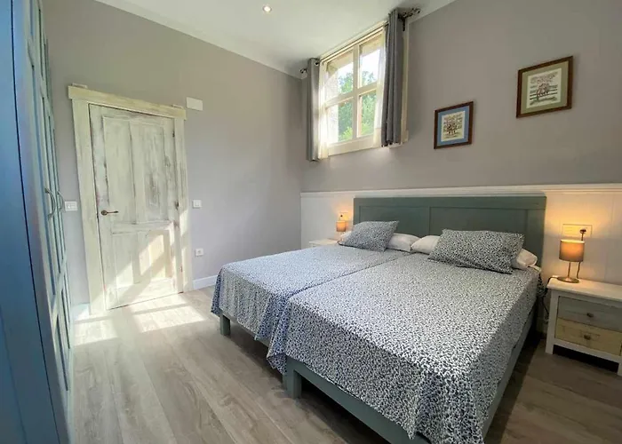 Casa De Carpinteros At-1366-as Chalet *